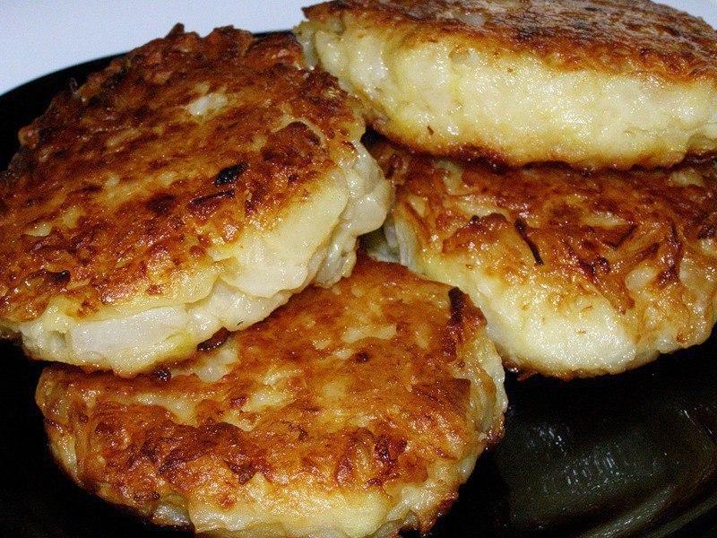 Котлеты из капусты с яйцами и сухарями