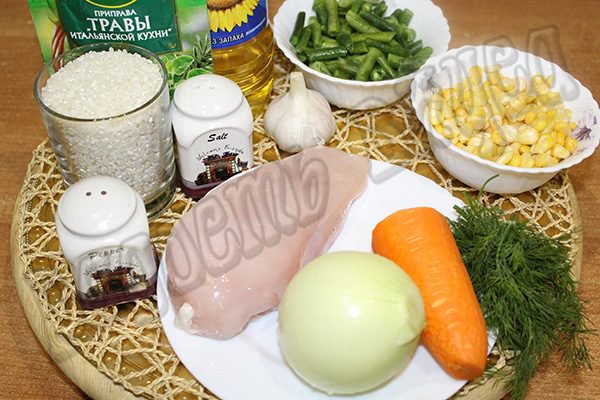 Рис с курицей, фасолью и кукурузой в мультиварке