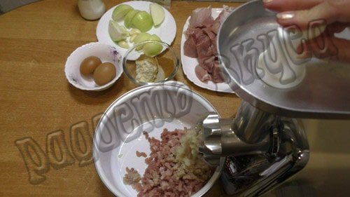 domashnie-kotlety-iz-myasnogo-farsha-samyj-prostoj-recept