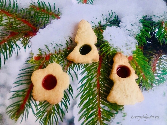 песочное печенье с окошками