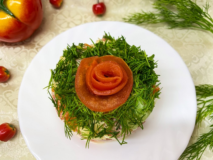 салат с ветчиной помидорами огурцами и сыром